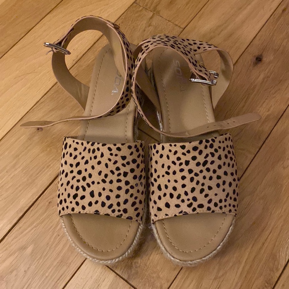 Platform Leopard Print Sandal